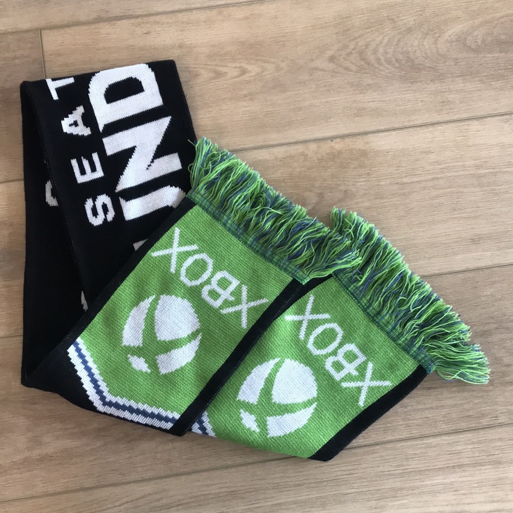 Seattle Sounders FC Scarf - Picture 2 of 4